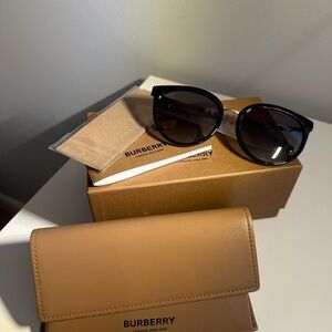 Brand New Burberry Sophia Sunglasses